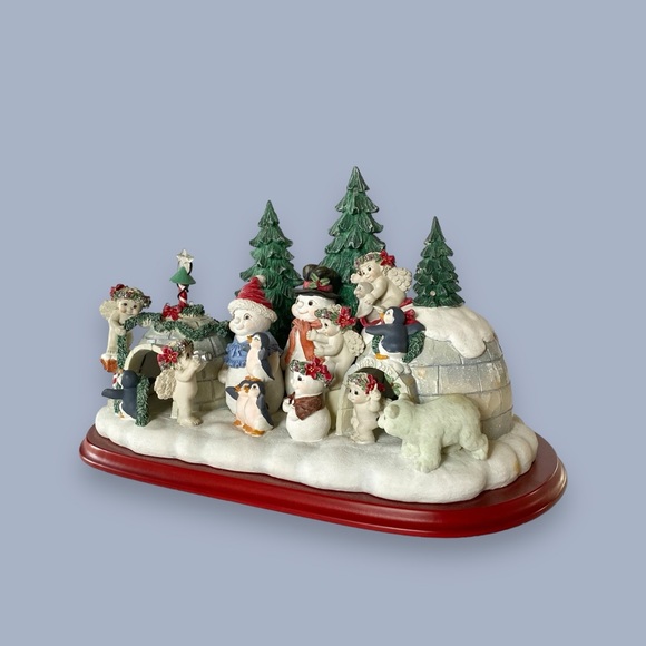 Dreamsicles At the North Pole The Danbury Mint Lighted Cherubs Snowman Christmas - Picture 4 of 10